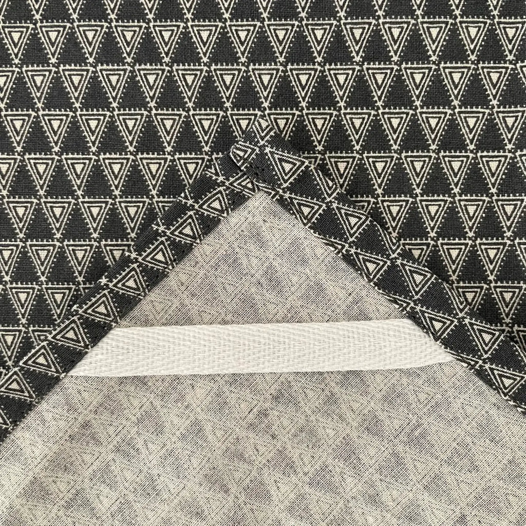 Cotton Handwoven Gray/White Triangle Print Dishtowel