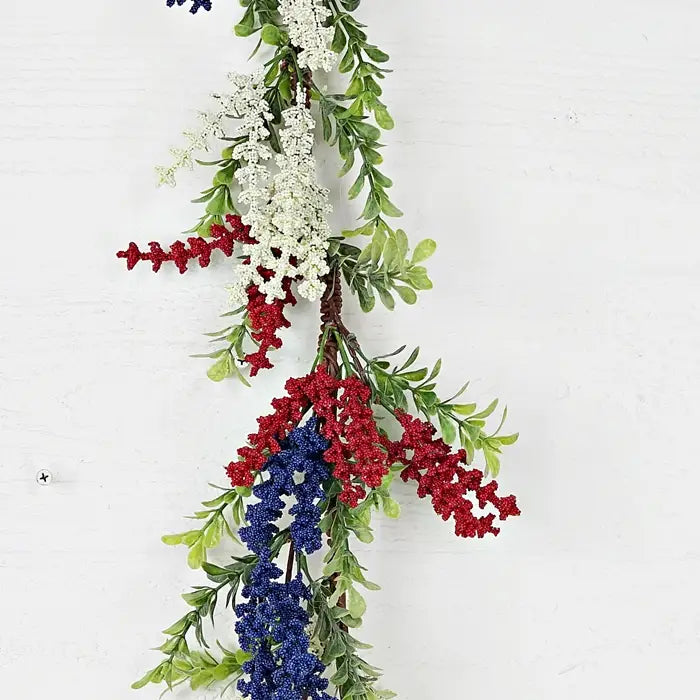Garland-Red White Blue Heather with Boxwood-