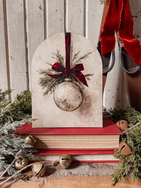 Arched Wood Shelf Sitter
