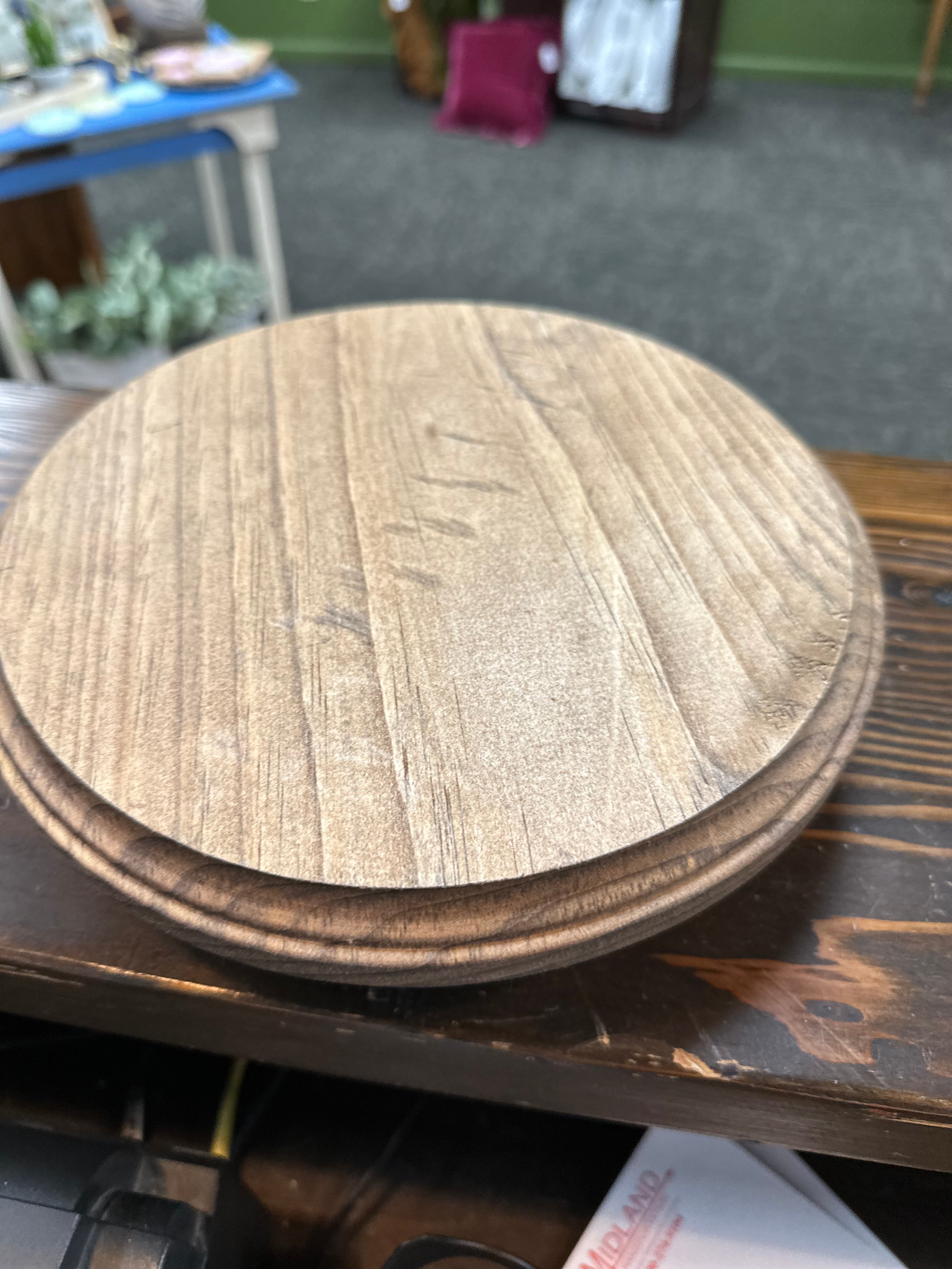 Round Wood Riser