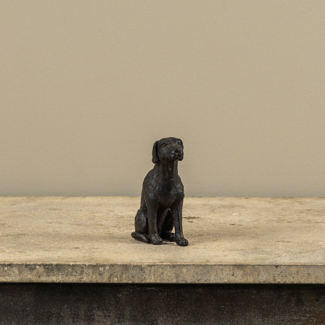 Labrador Statuette