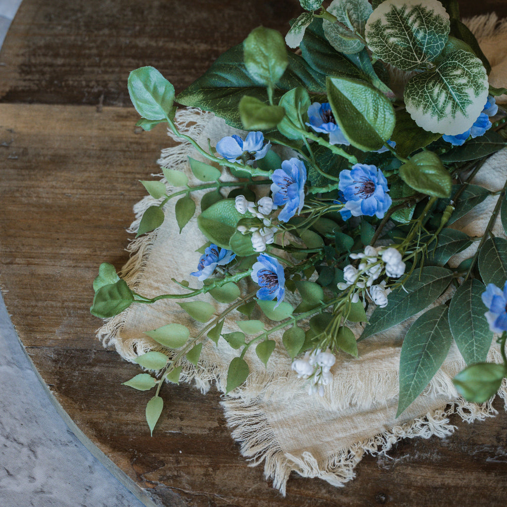 Blue & White Wildflower Pick