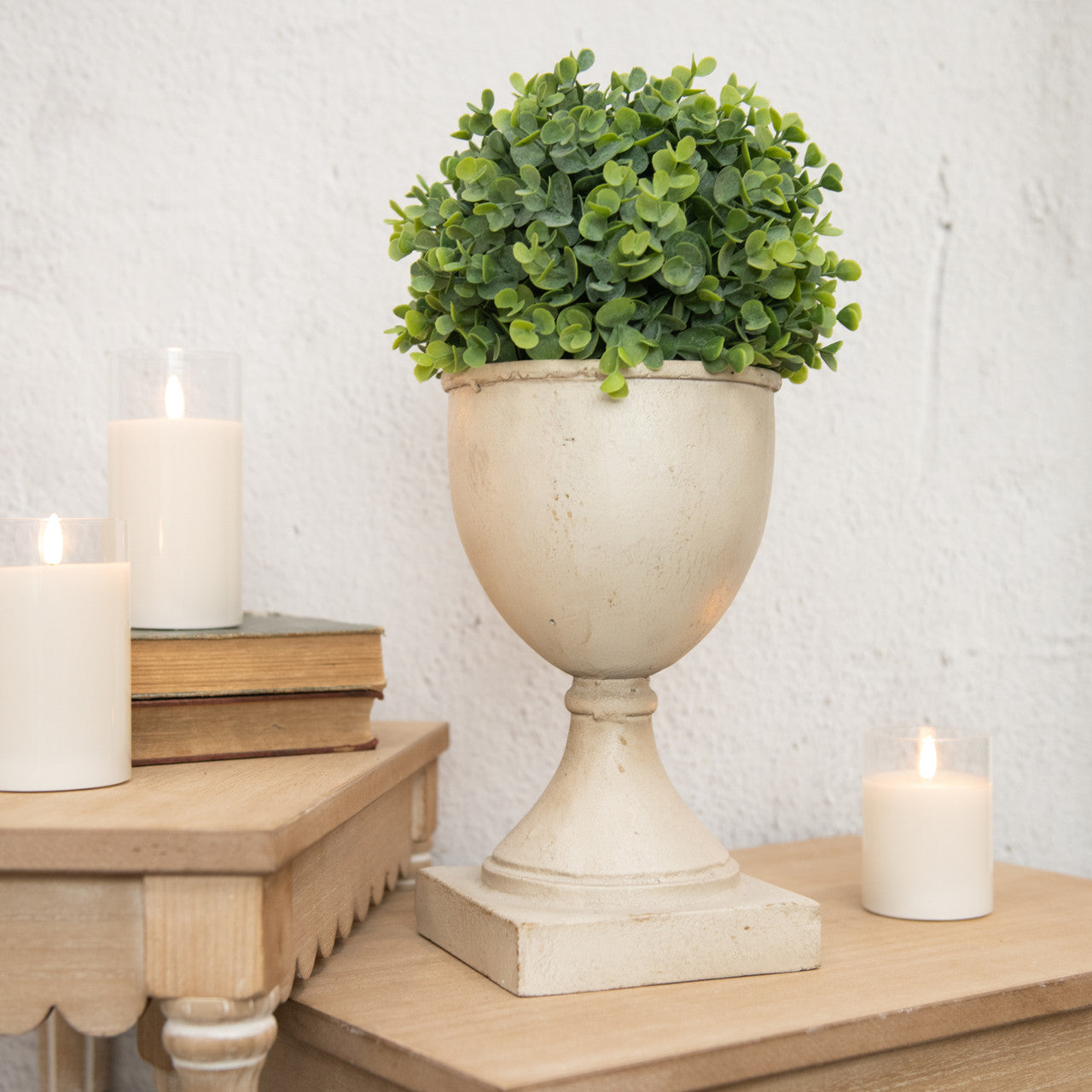 Pedestal Planter
