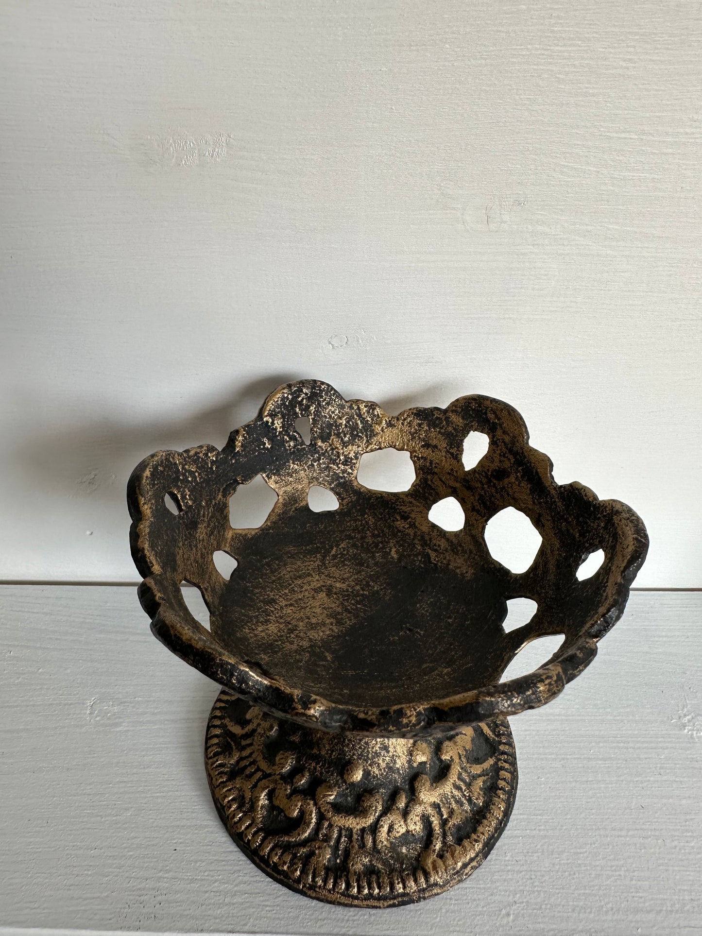 Vintage Iron Holder