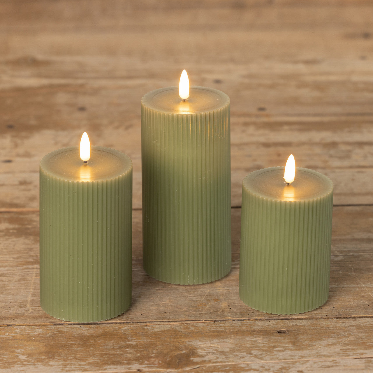 Dark Green Grooved Flame Candle
