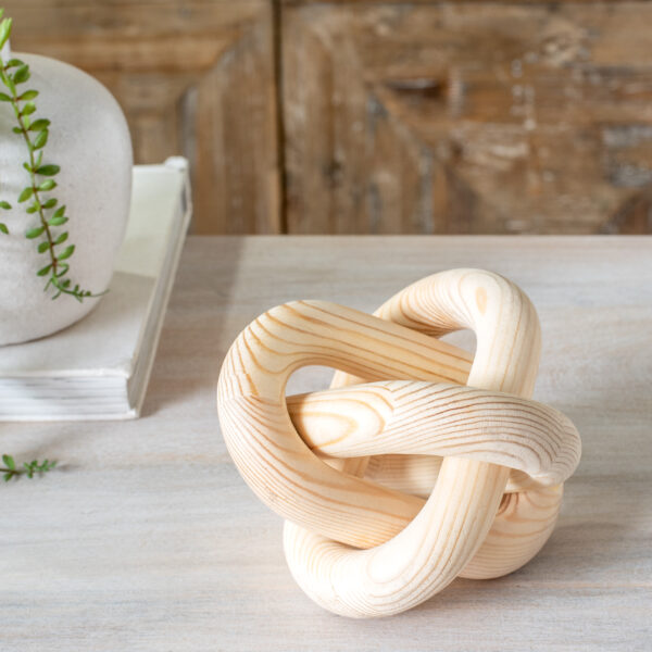 Linked Wood Knot