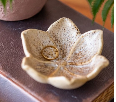 Beige Ceramic Flower Dish