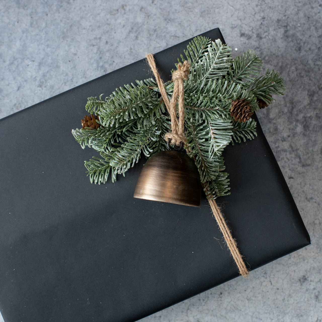 BRONZE MORGAN BELL ORNAMENT