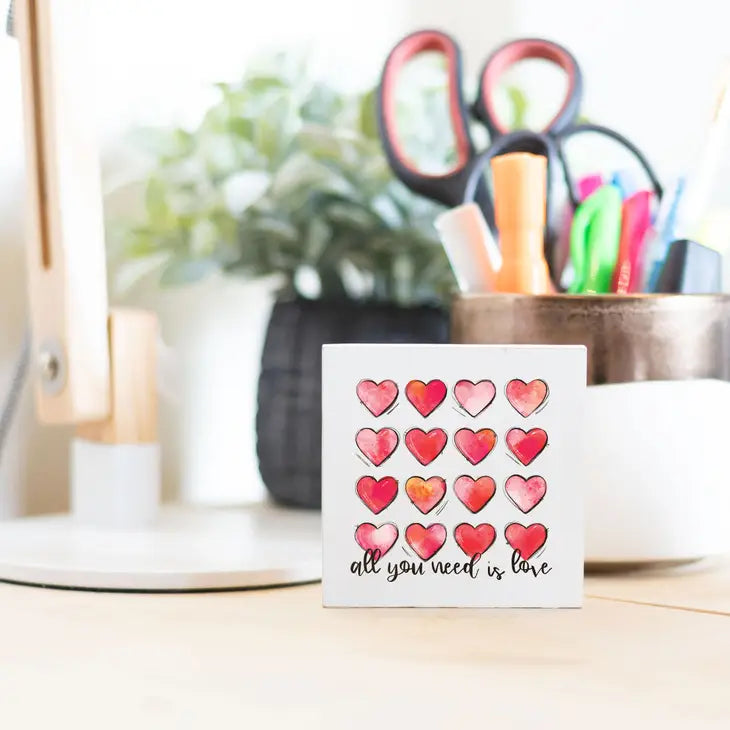 Valentines Day Mini Sign, Repeating Hearts