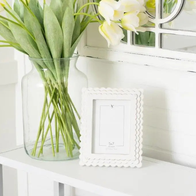 Wood Scallop Photo Frame