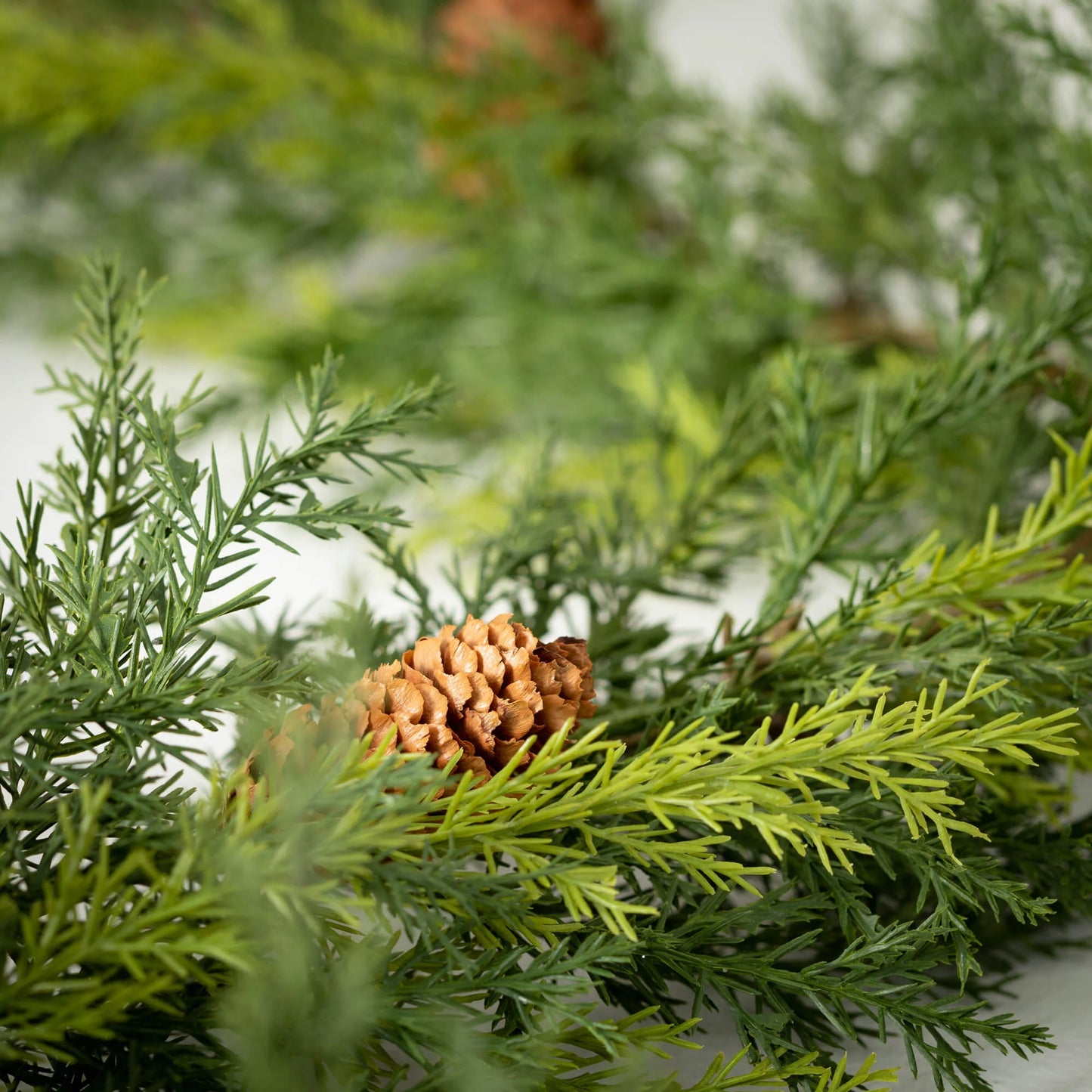 Arborvitae Garland with Pinecones